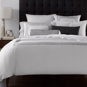 5 Piece Set Hotel Collection Greek Key Queen Duvet 2 Standard Shams 2 Euro Shams